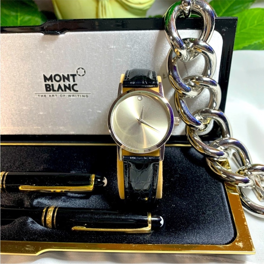Quartz Leather Strap Silver Dail Watch Similar look Movado, NWT